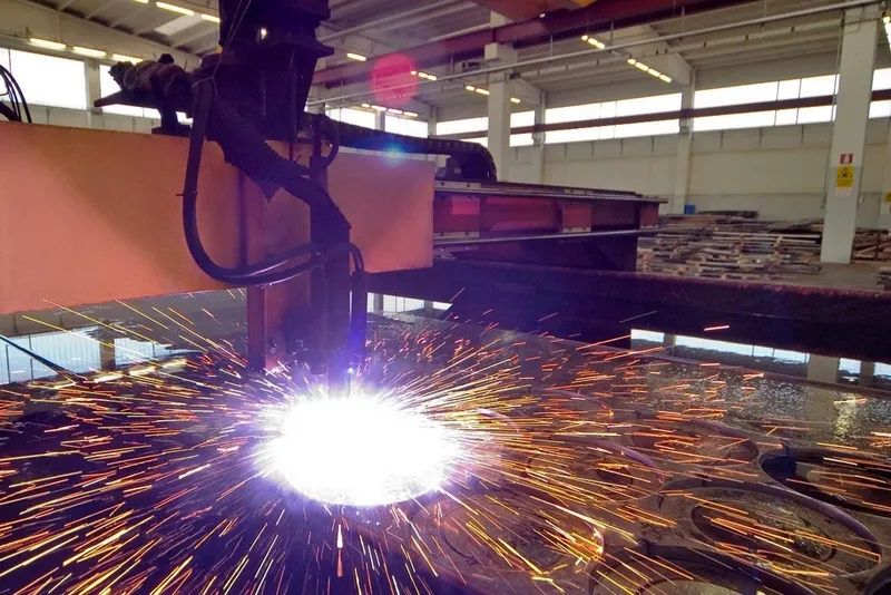 Plasma cutting CMS Industeel